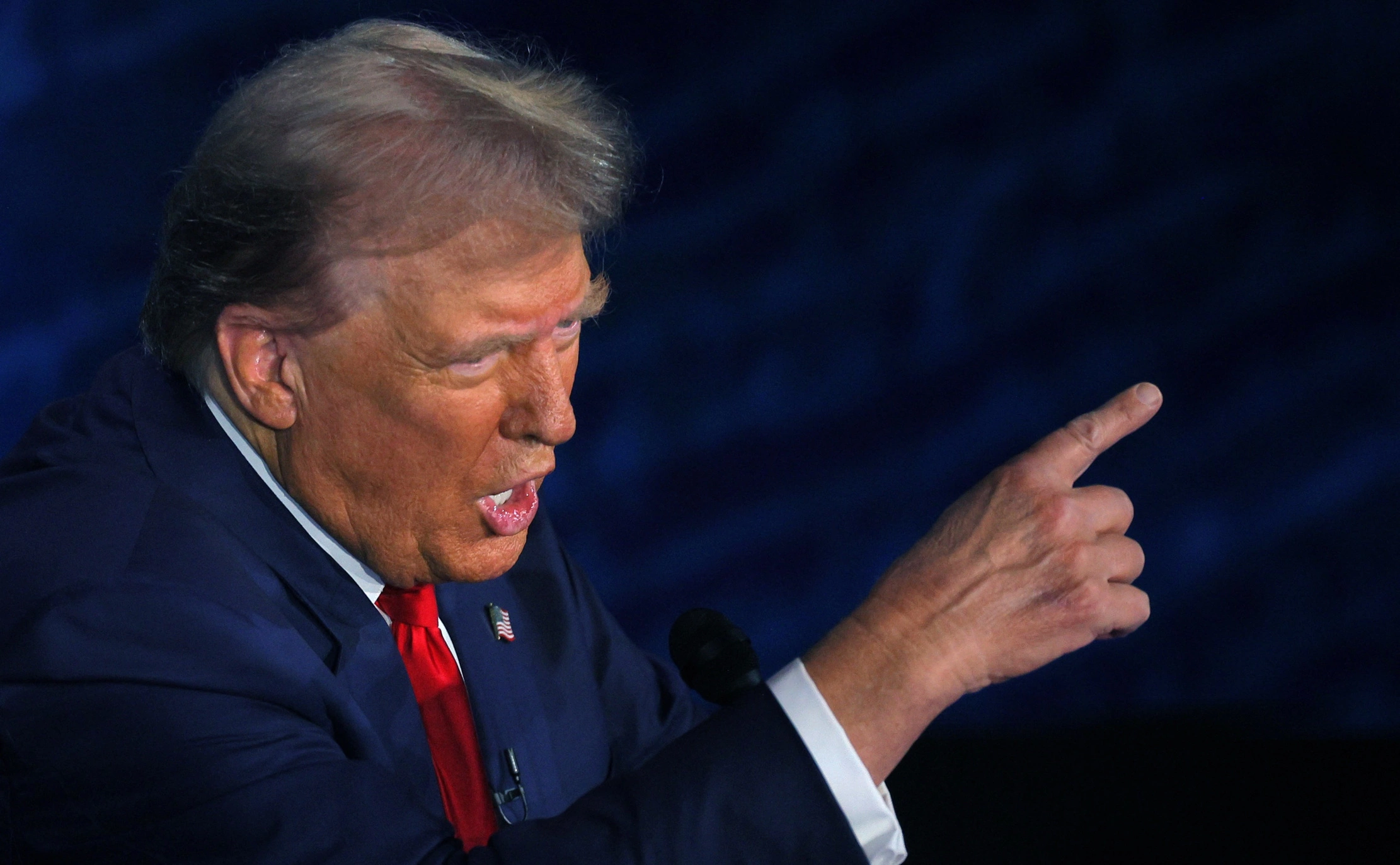 Brian Snyder / Reuters