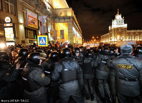 Митинг на Триумфальной площади