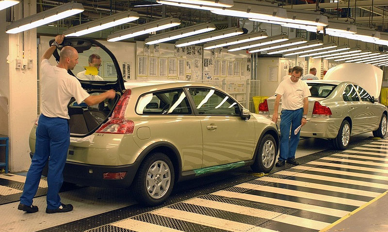 FIAT и Volvo намерены существенно сократить производство