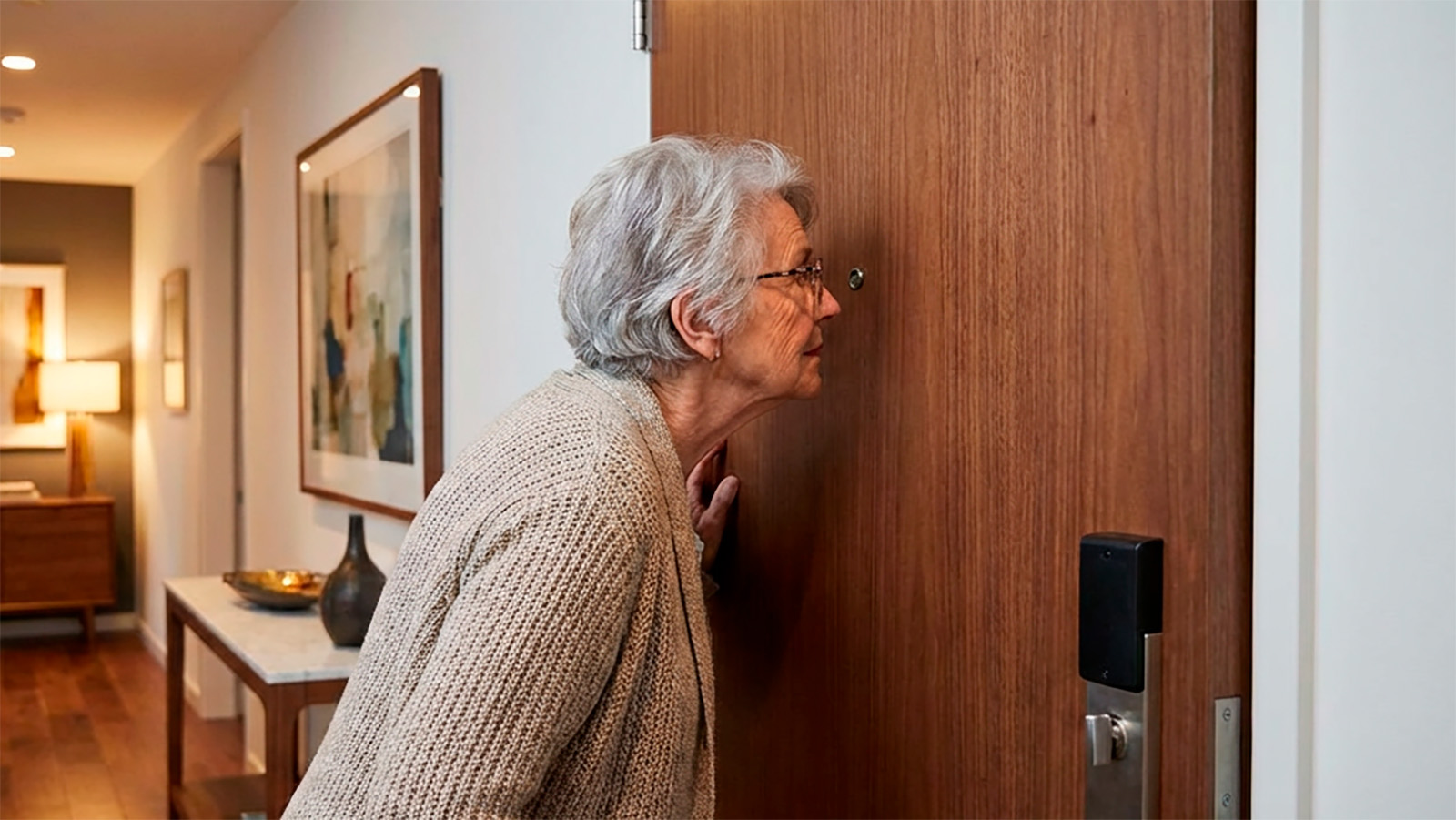 Как пенсионерам защитить жилье от мошенников. Эти 3 совета точно помогут