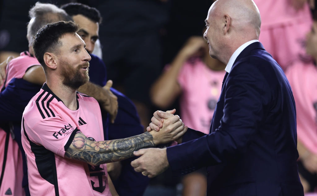 Carmen Mandato / Getty Images