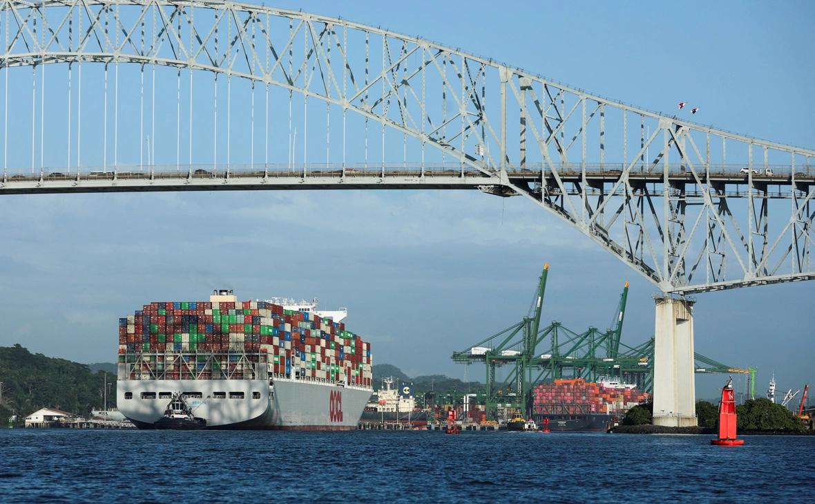 Aris Martinez / Reuters