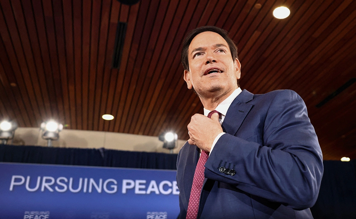 Kevin Lamarque / Reuters