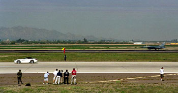 Одна "гадюка" обогнала другую