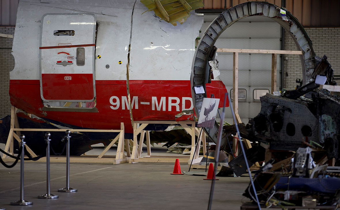 Обломки рейса MH17