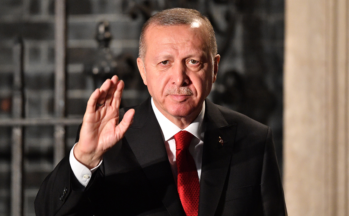 Правящая партия Турции выдвинула Эрдогана на пост президента в 2023 году"/>













