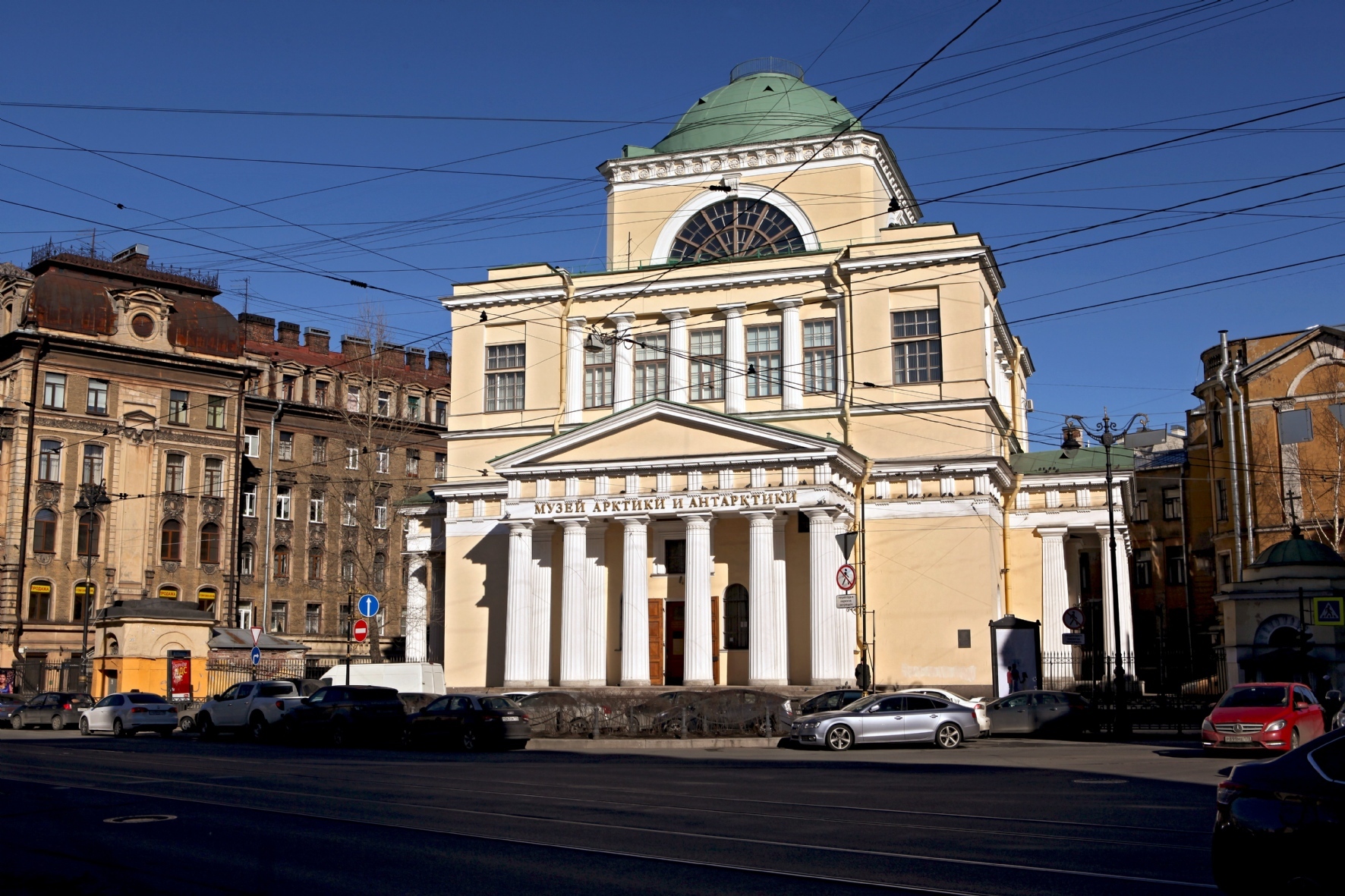 В центре Петербурга создадут новое «общественное пространство» — РБК