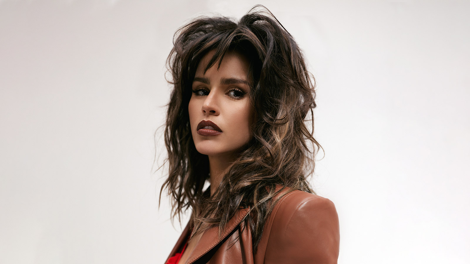 Офлайн порно көру Жалаңаш көшеде бәс тігу үшін