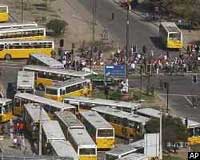 Забастовка водителей автобусов парализовала жизнь чилийской столицы