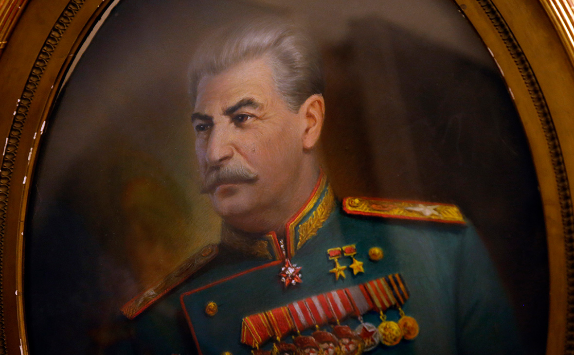 Портрет Иосифа Сталина