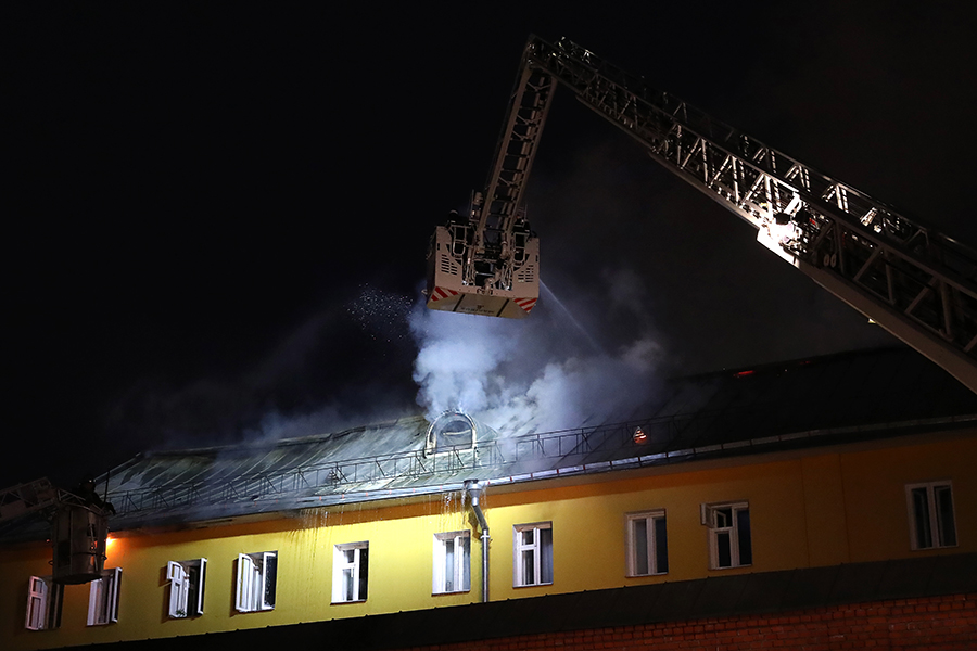 Пожар ликвидировали к 21.19 по московскому времени
