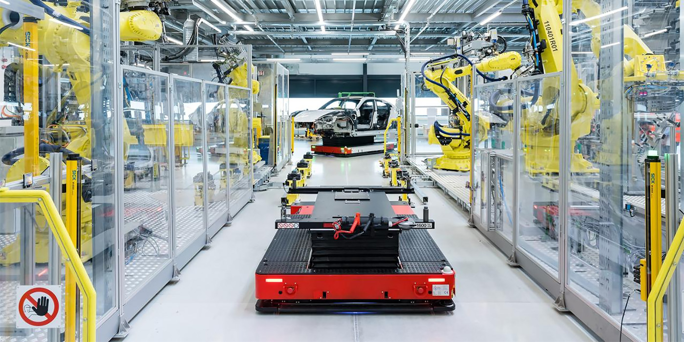 Porsche запустила выпуск электрического Taycan на «заводе будущего»