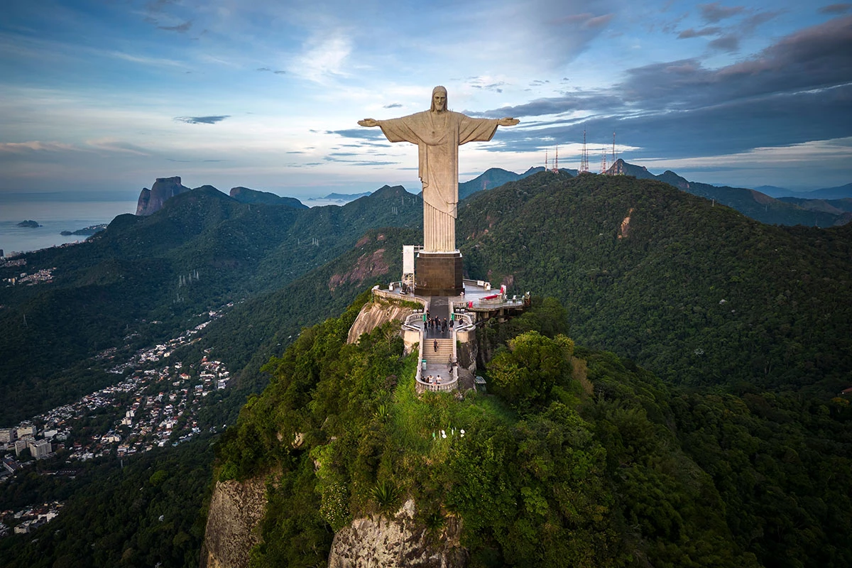 Бразилия — крупнейшая страна Южной Америки и пятая в мире по площади