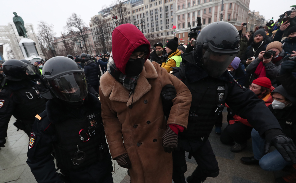 Правозащитники сообщили о рекордном количестве задержанных в Москве