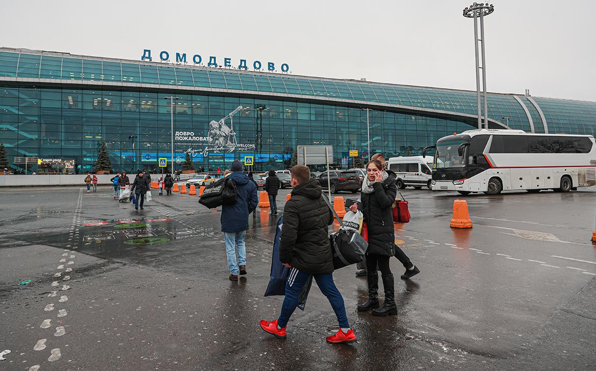 Запрет полетов в Домодедово продержался шесть минут