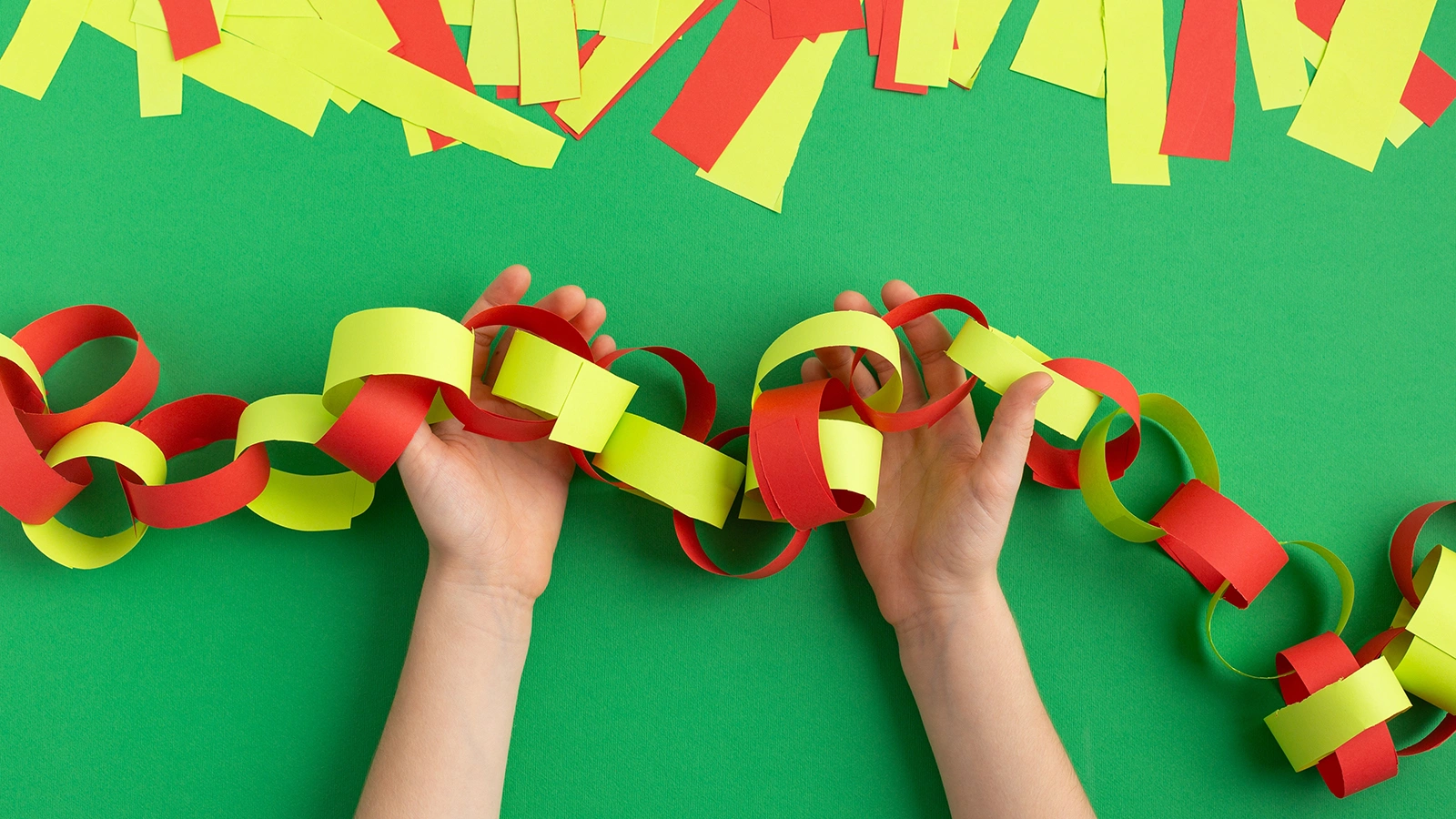 Гирлянда из бумаги