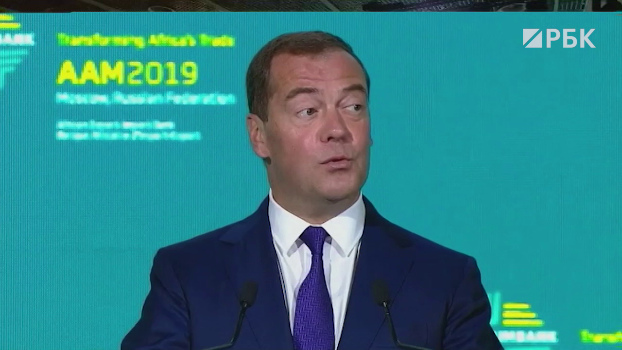 Медведев пошутил о родной для африканцев жаре в Москве