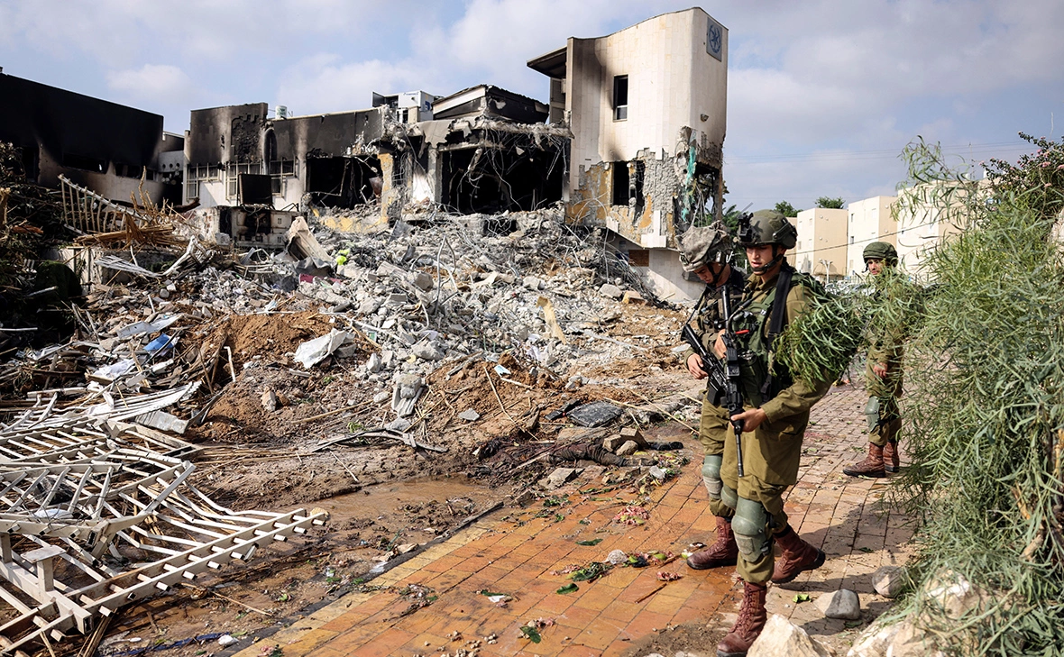 Ronen Zvulun / Reuters