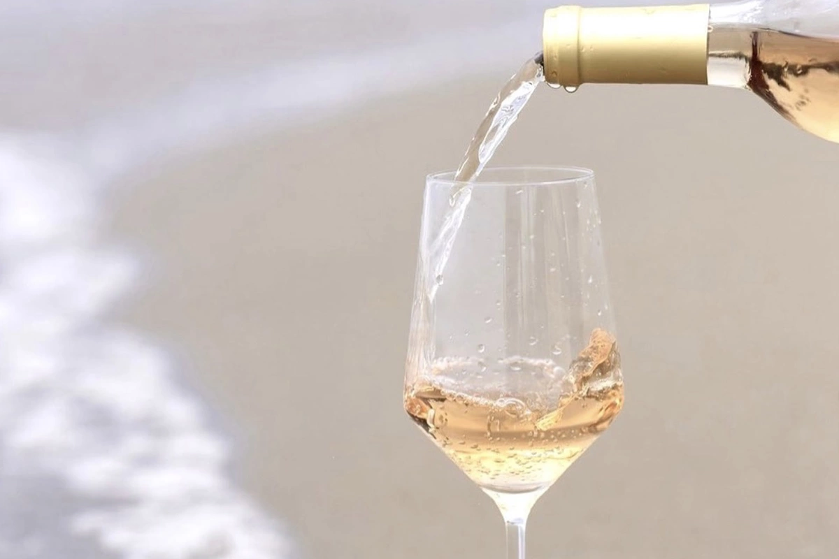 В Великобритании в продажу поступило розовое вино As Ever из урожая 2024 года