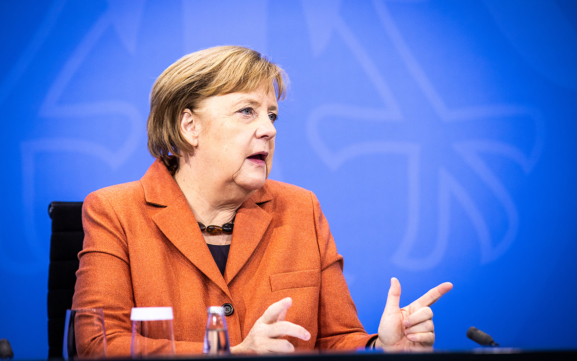 Меркель заступилась за Трампа из-за блокировок в соцсетях