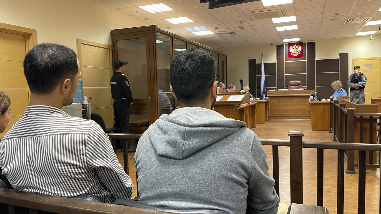 «Не успел убежать»: суд допросил иностранных студентов по делу о стрельбе