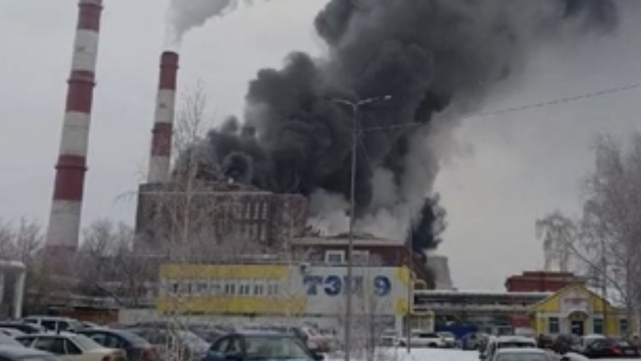 МЧС назвало причиной пожара на ТЭЦ в Перми ремонтные работы на кровле