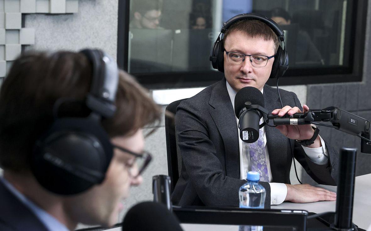 Валерий Лях, глава Фонда гарантирования индивидуальных инвестиционных счетов (ИИС) в студии радио РБК