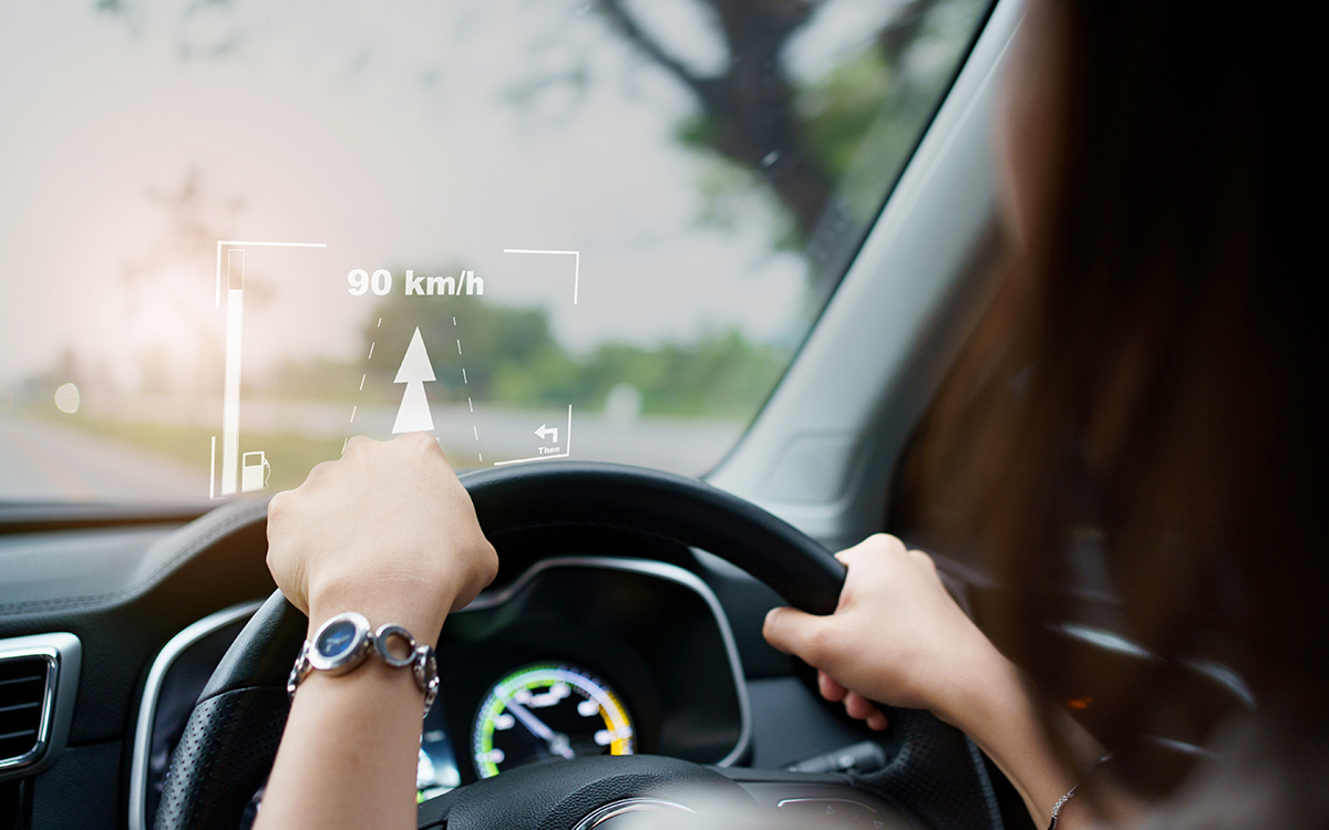 Cистема&nbsp;Intelligent Speed Assistance (ISA), распознает действующее ограничение скорости и предупреждает водителя при его превышении