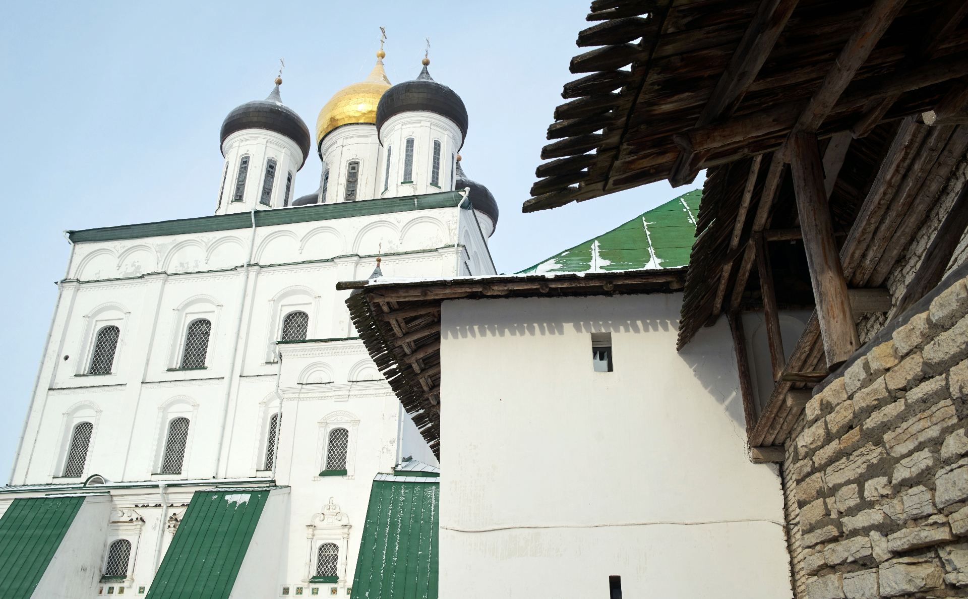 Свято-Троицкий собор на территории Псковского Кремля