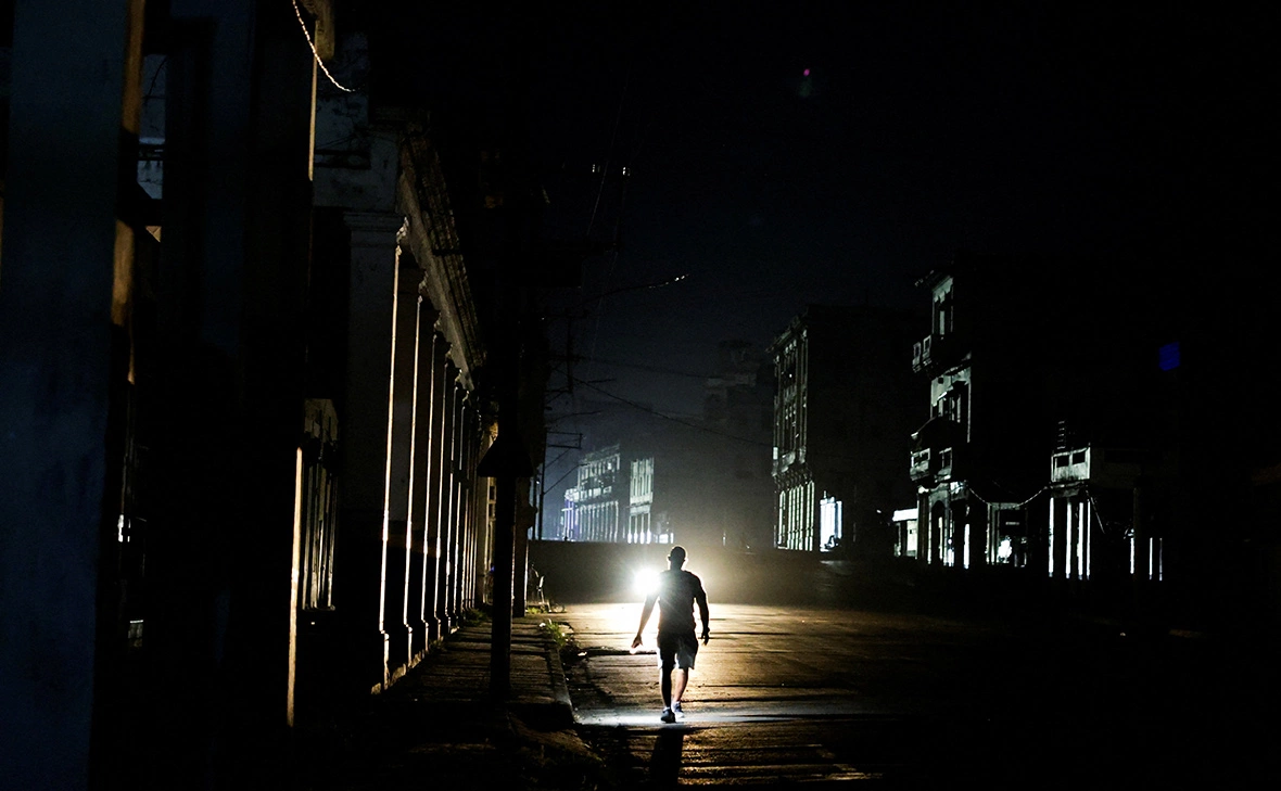 Norlys Perez / Reuters