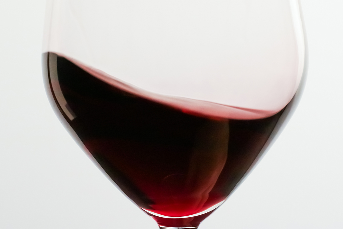 Какие вина поставить на выдержку в 2026 году. Версия Wine Enthusiast