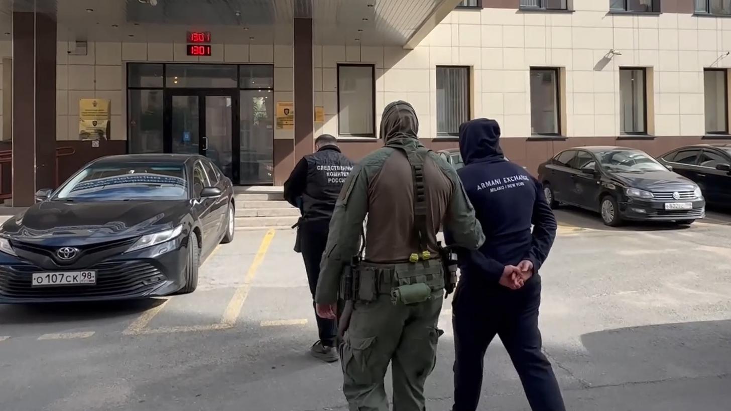 В Ленобласти троих фиктивных контрактников задержали за мошенничество