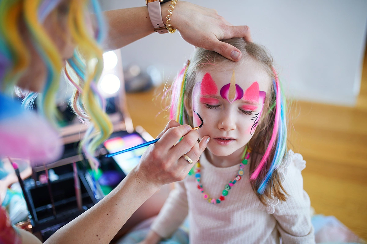 Это нежный и сказочный образ для девочки, который актуален на любой праздник