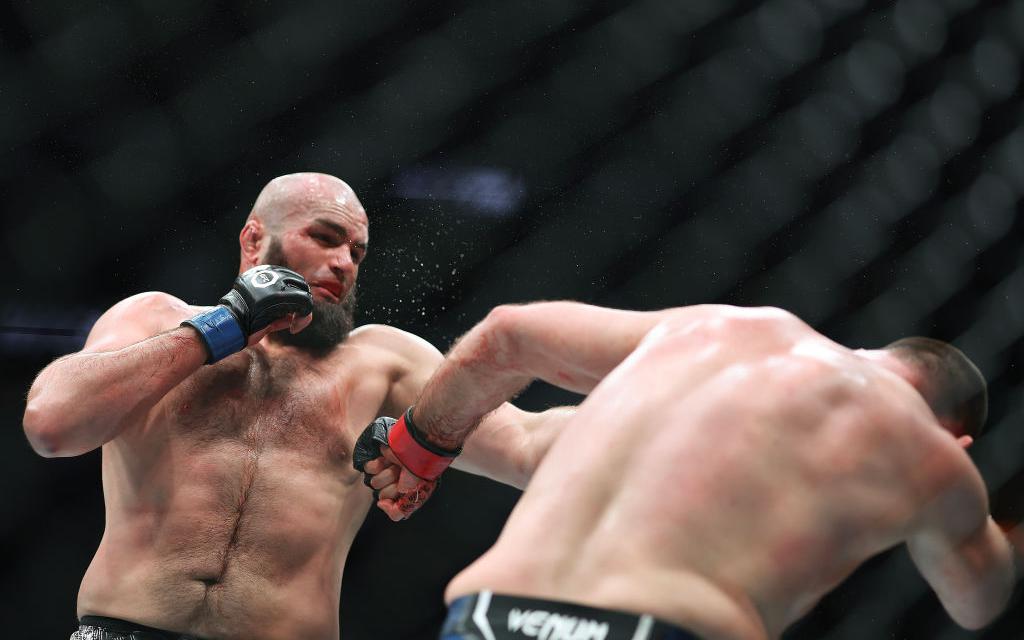 Бой выступающего за Бахрейн уроженца Дагестана возглавит турнир UFC