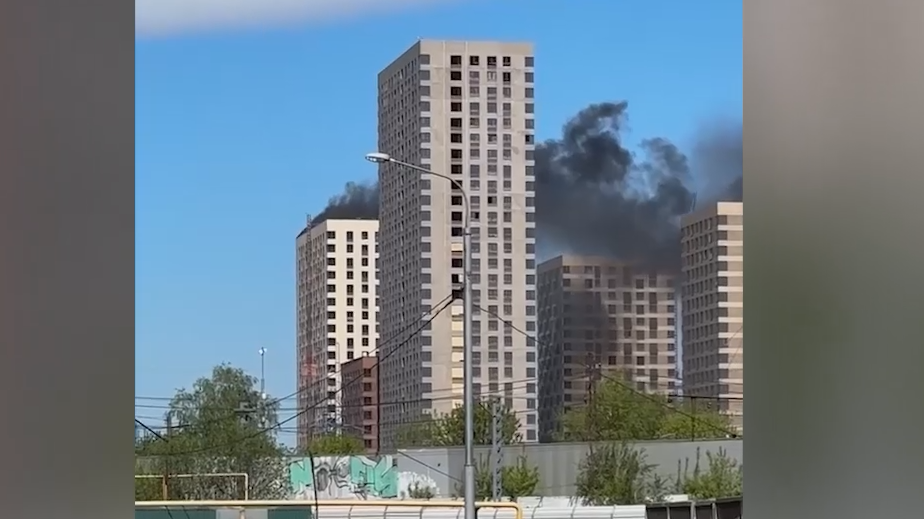 На северо-востоке Москвы произошел пожар в недостроенной многоэтажке