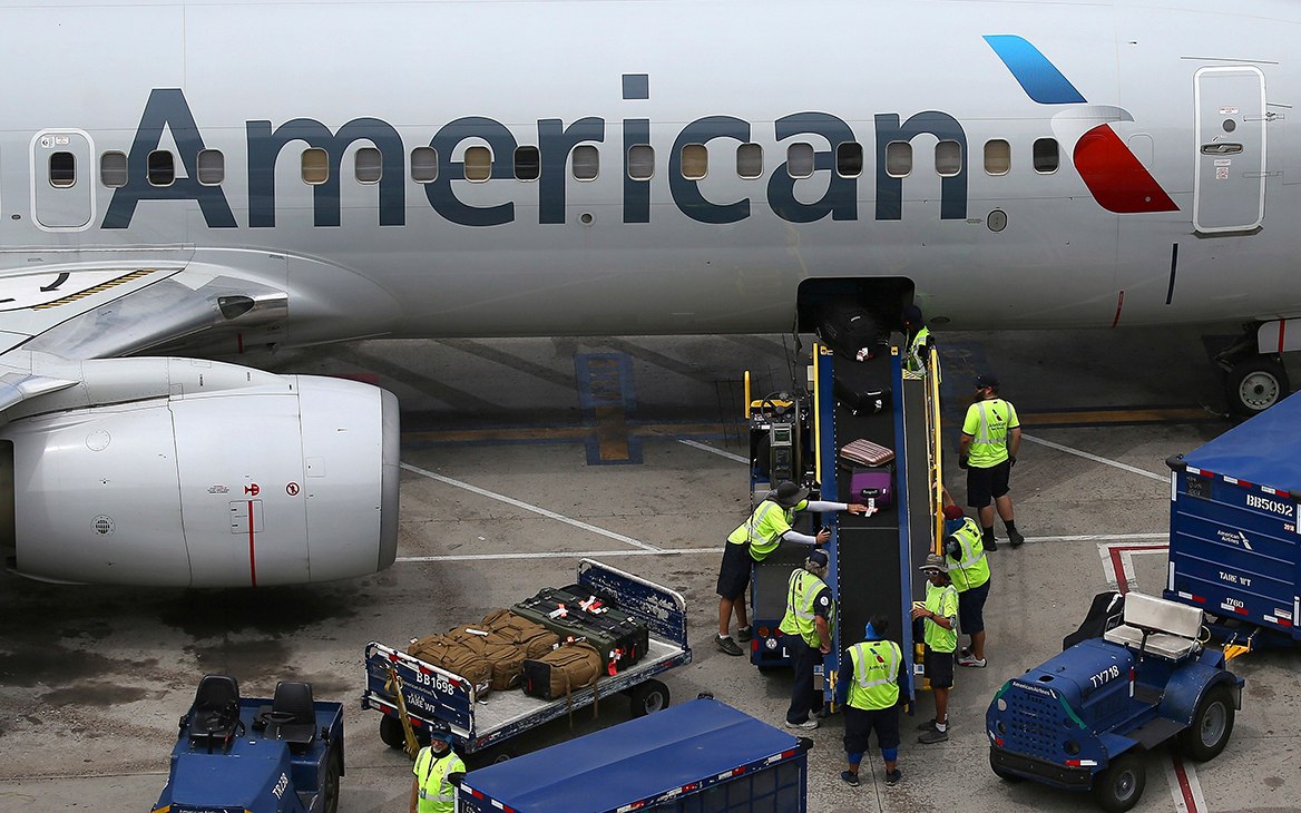 Сотрудник American Airlines попался на порче самолета перед вылетом