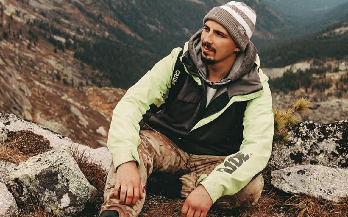 Пропавшего возле места исчезновения Усольцевых сноубордиста нашли живым