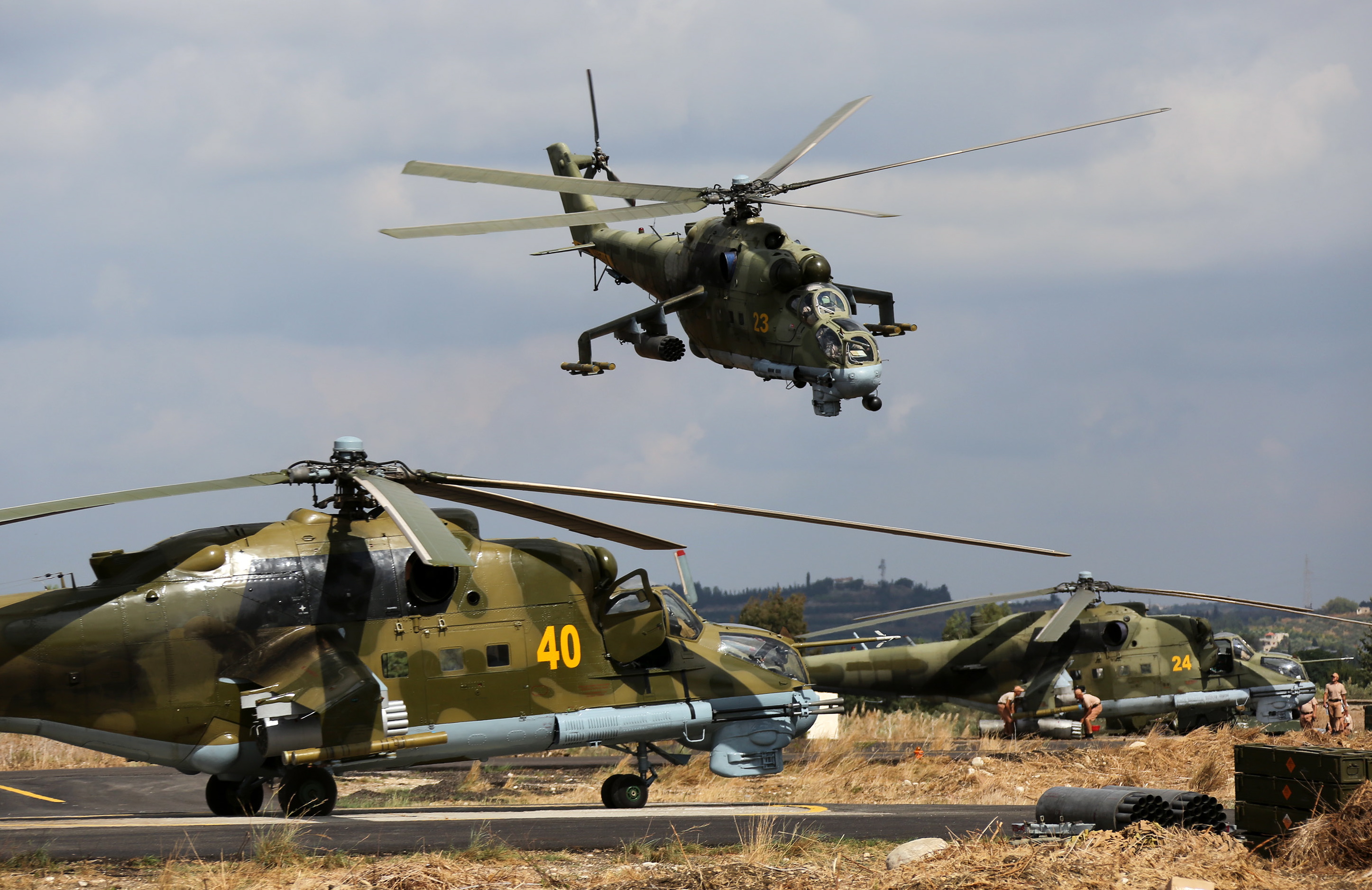 Российские ударные вертолеты МИ-24 на&nbsp;авиабазе Хмеймим