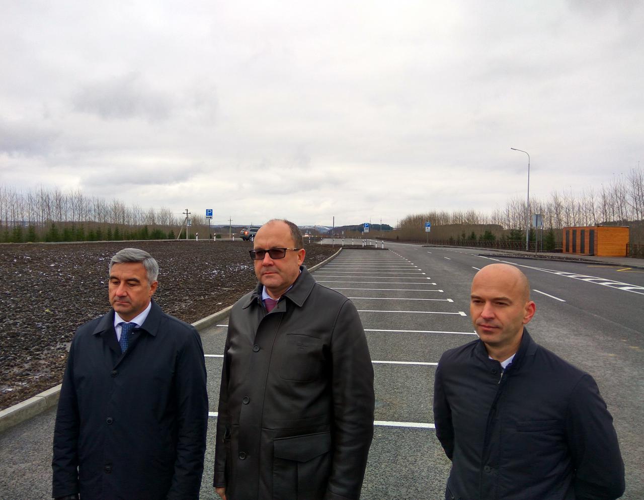 В Татарстане открыли мега-парковку у Острова-града Свияжск