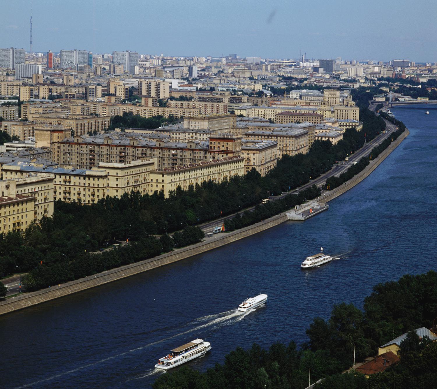 СССР. Москва. 1980 год. Фрунзенская набережная