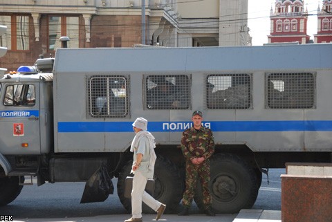 Акция протеста у здания Государственной думы