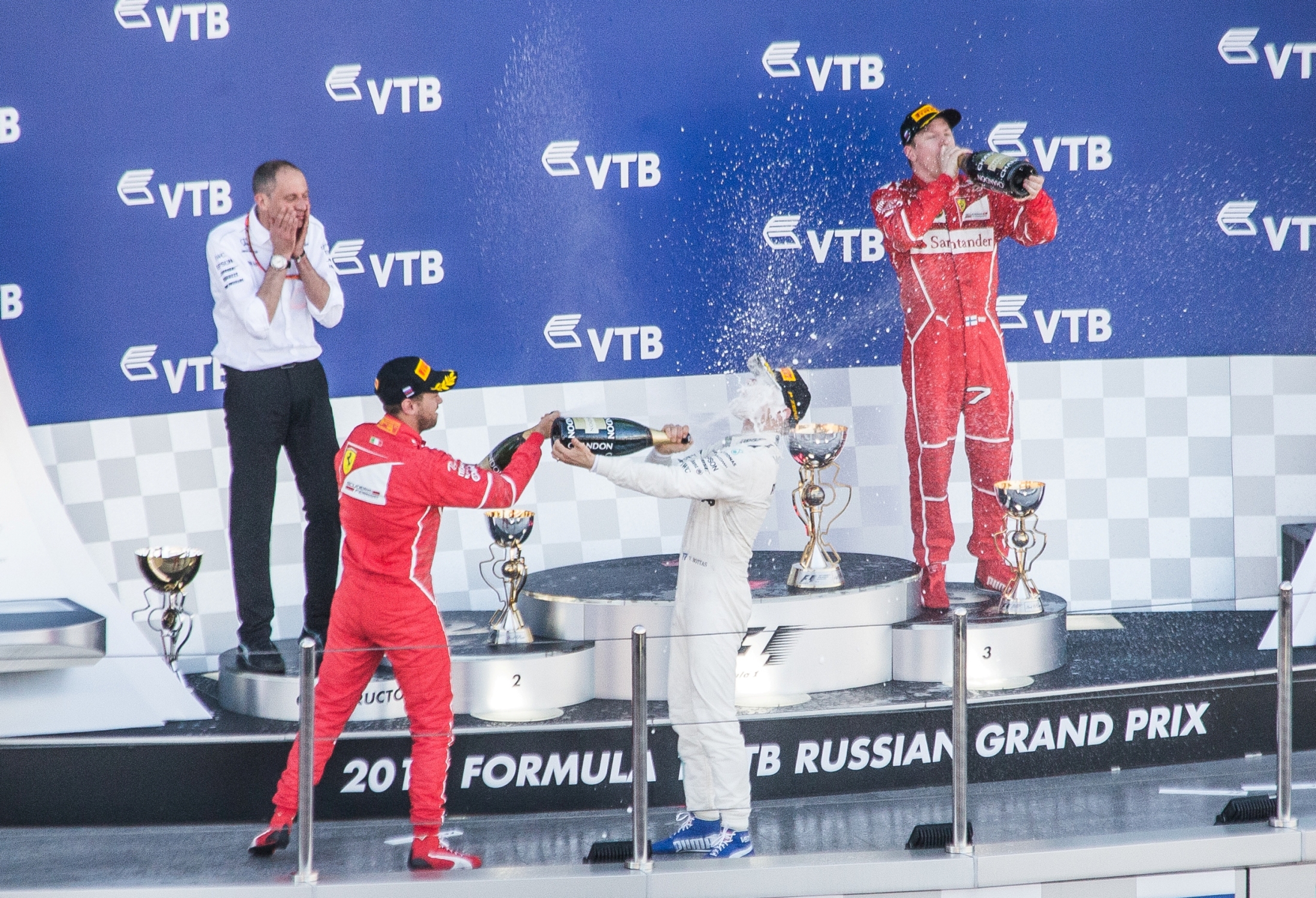 Подиум четвертого в истории Гран-при России &laquo;Формулы-1&raquo; в Сочи
