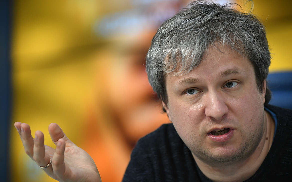 Кинокритик Антон Долин заявил об увольнении из «Вечернего Урганта»