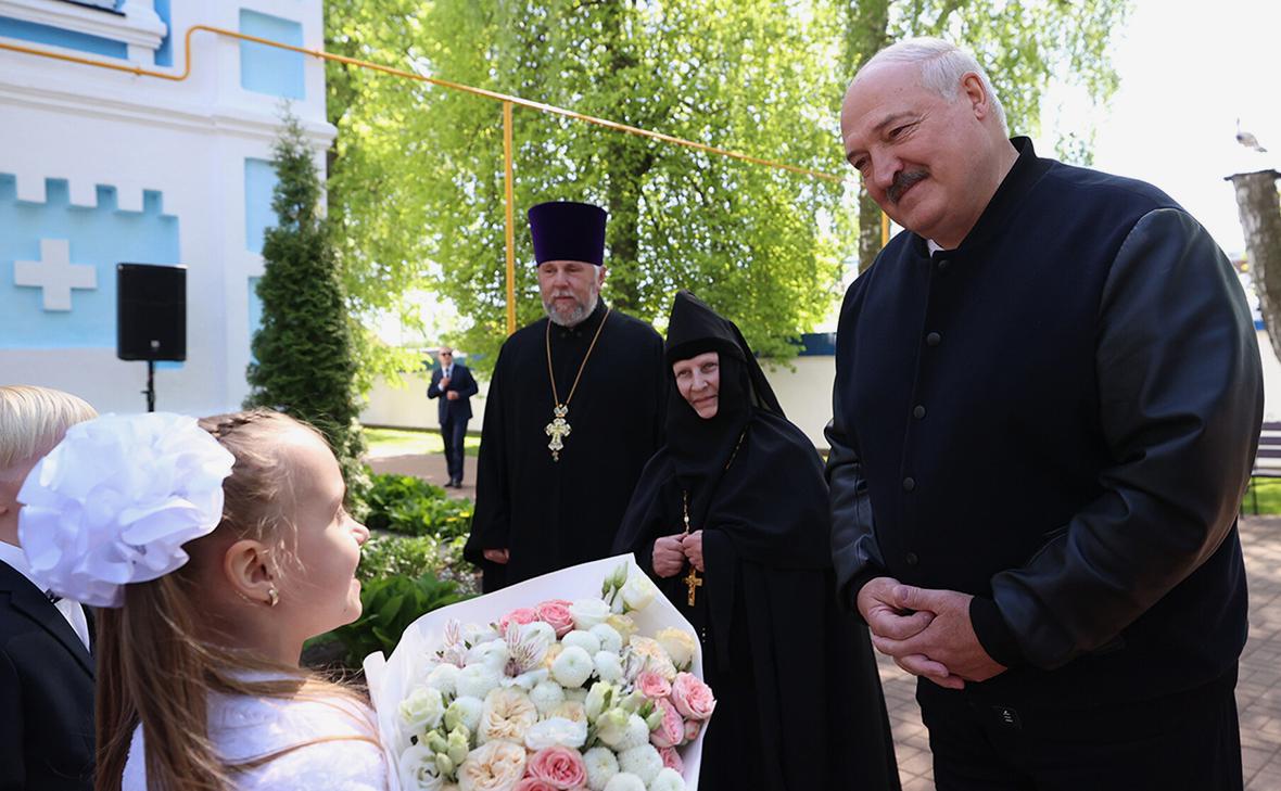 Лукашенко понадеялся на обретение в мае мира у братского народа