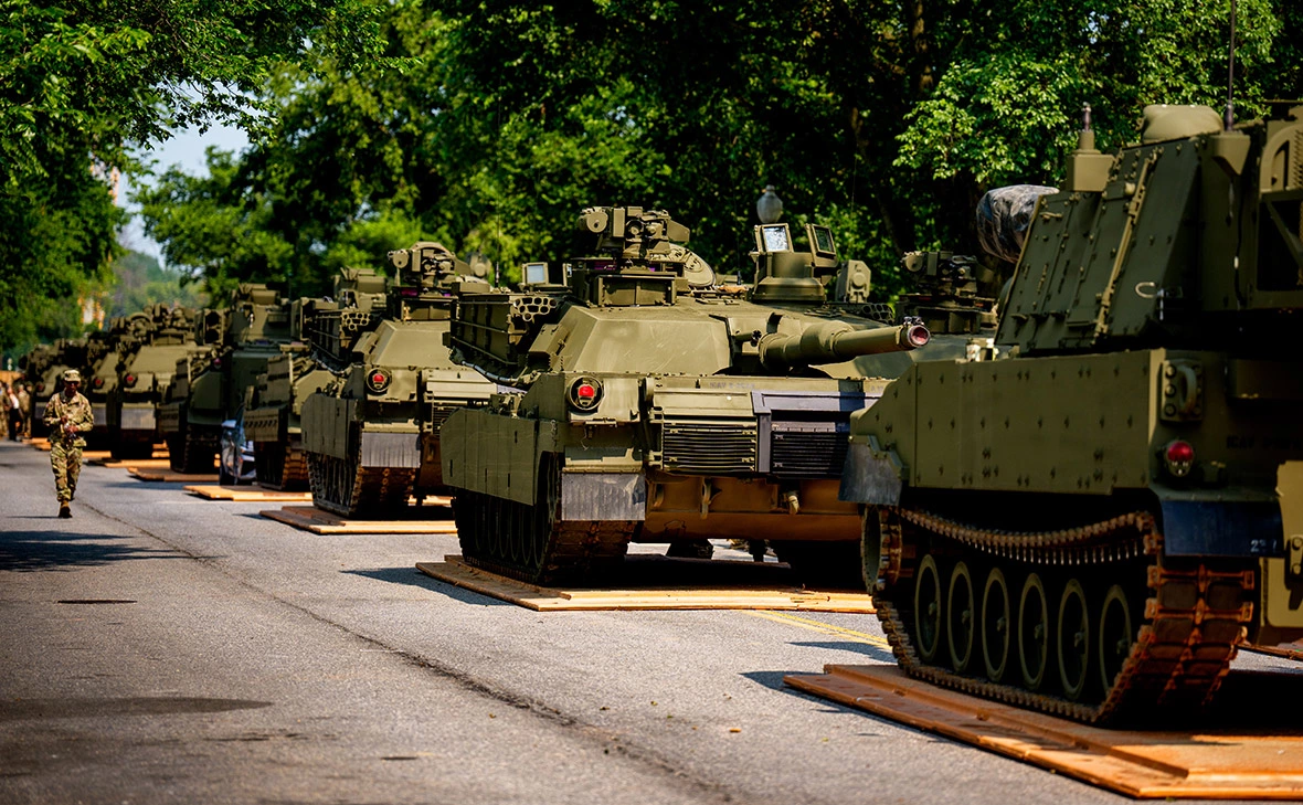 Andrew Harnik / Getty Images