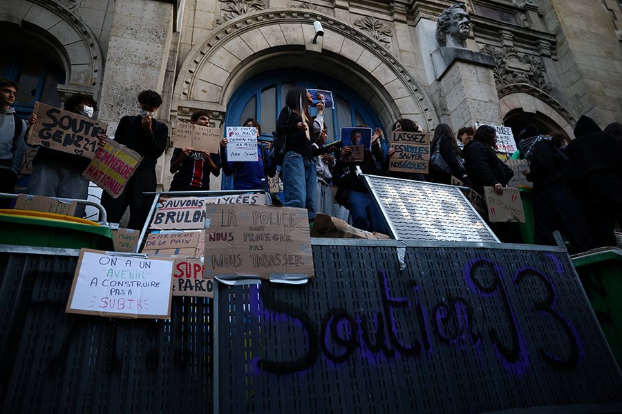 Sarah Meyssonnier / Reuters