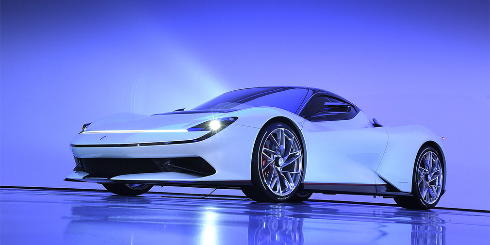 В Женеве представили самый мощный итальянский автомобиль