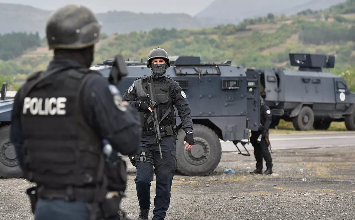 Laura Hasani / Reuters