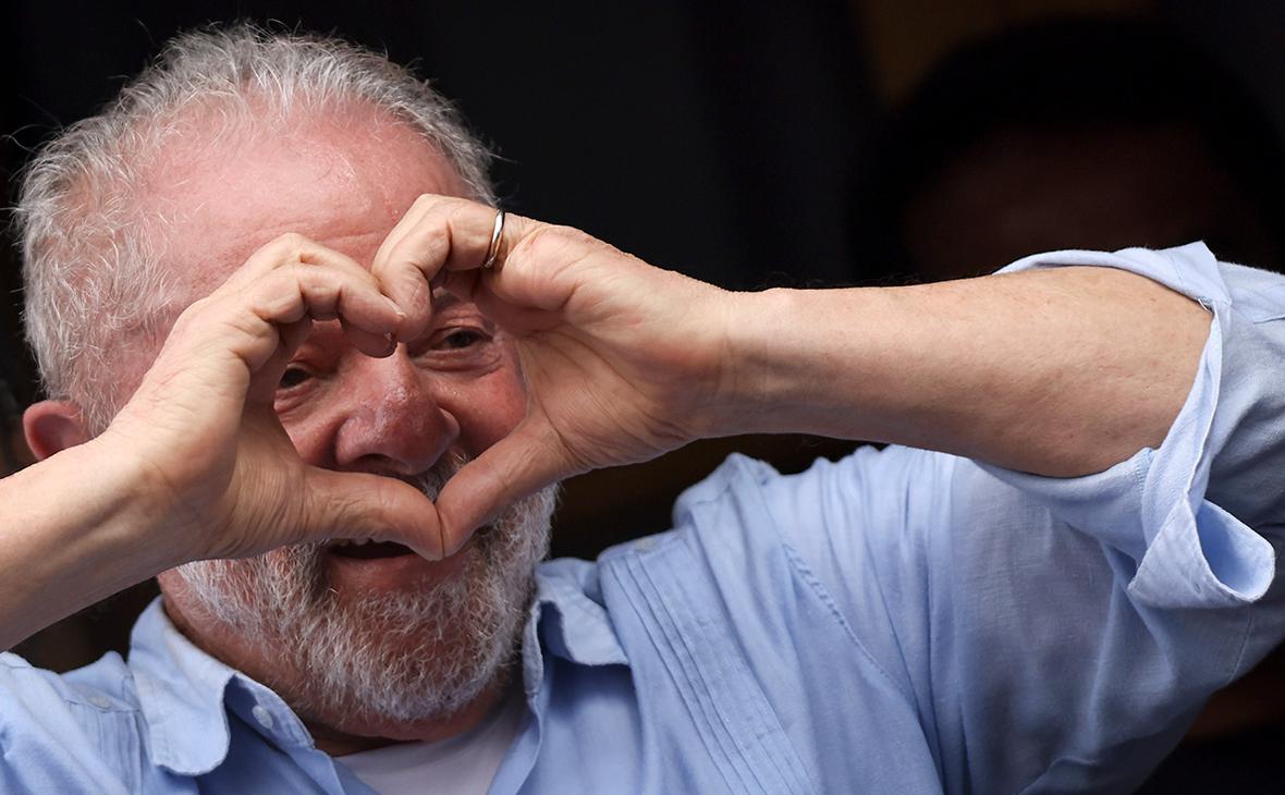 Лула да Силва в третий раз вступил в должность президента Бразилии"/>













