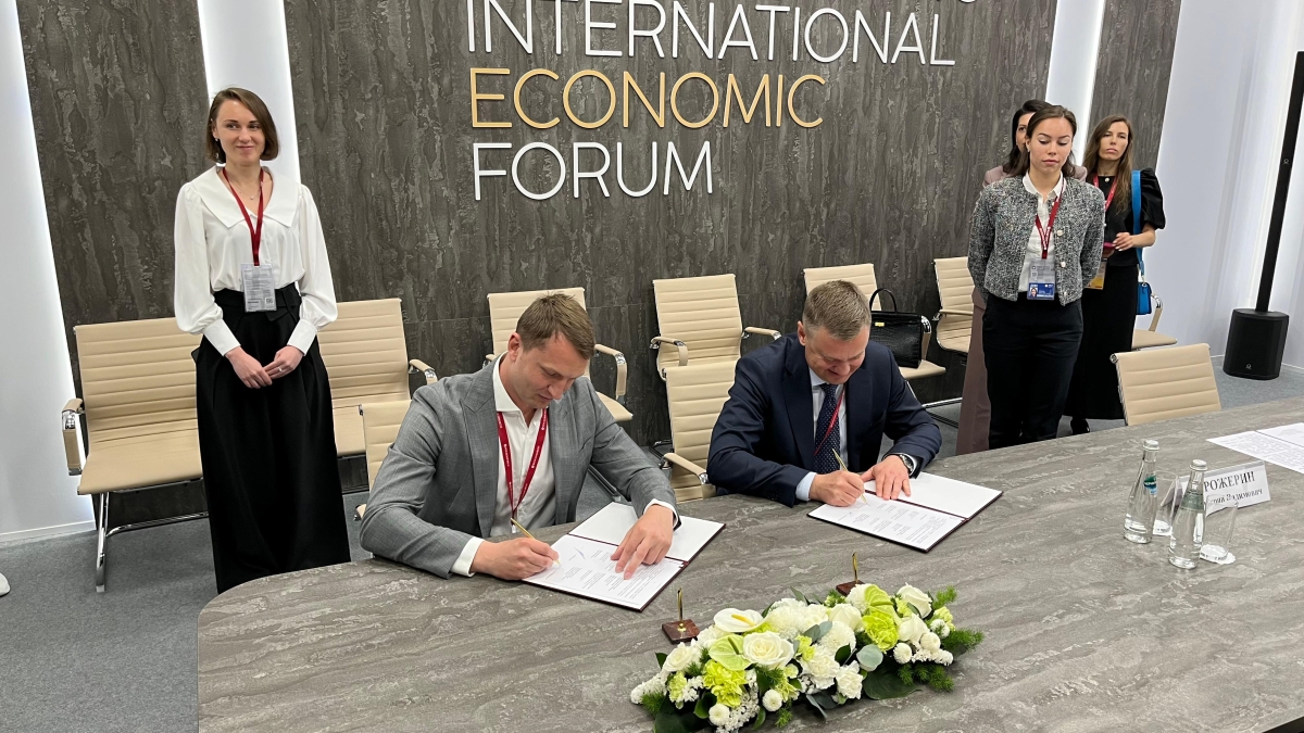 Церемония подписания соглашения&nbsp;&laquo;АН Инвест Северная Столица&raquo; и правительства Санкт-Петербурга